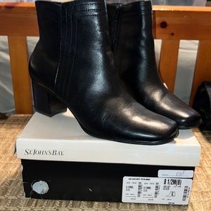 Never Worn. Women’s Black Boots 8.5